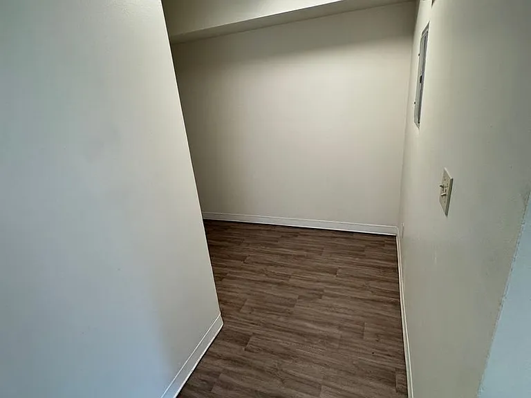 1135 S 2nd St #102 — Photo 11