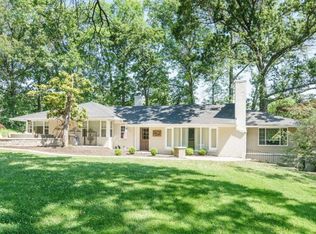 9375 Ladue Rd, Saint Louis, MO 63124