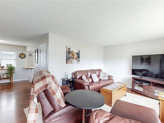 3rd image of 2800 11th St