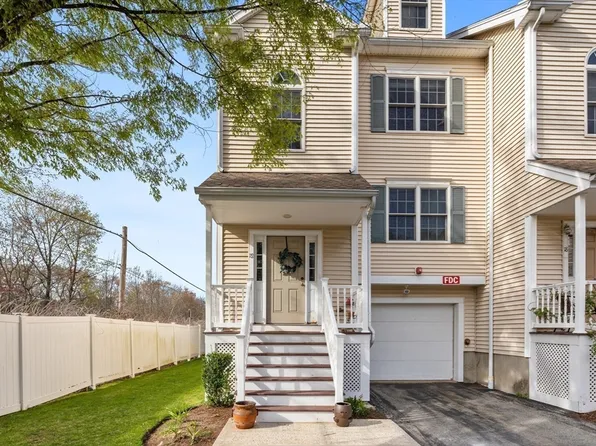 10 Middlesex Ave Unit 19, Wilmington, MA 01887