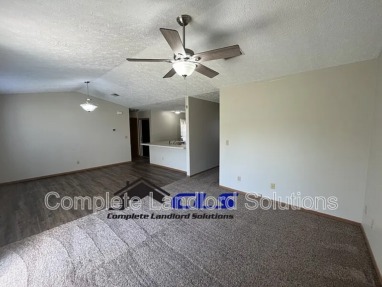 563 Farrington St — Photo 2