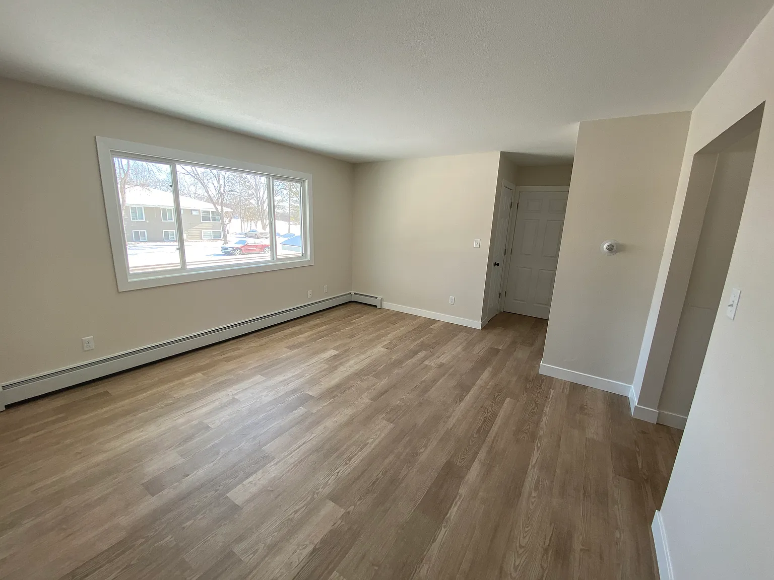 2 bed, $1,150 — Photo 4