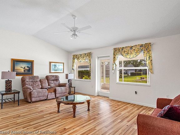 4th image of 2055 Ashley Oaks Cir
