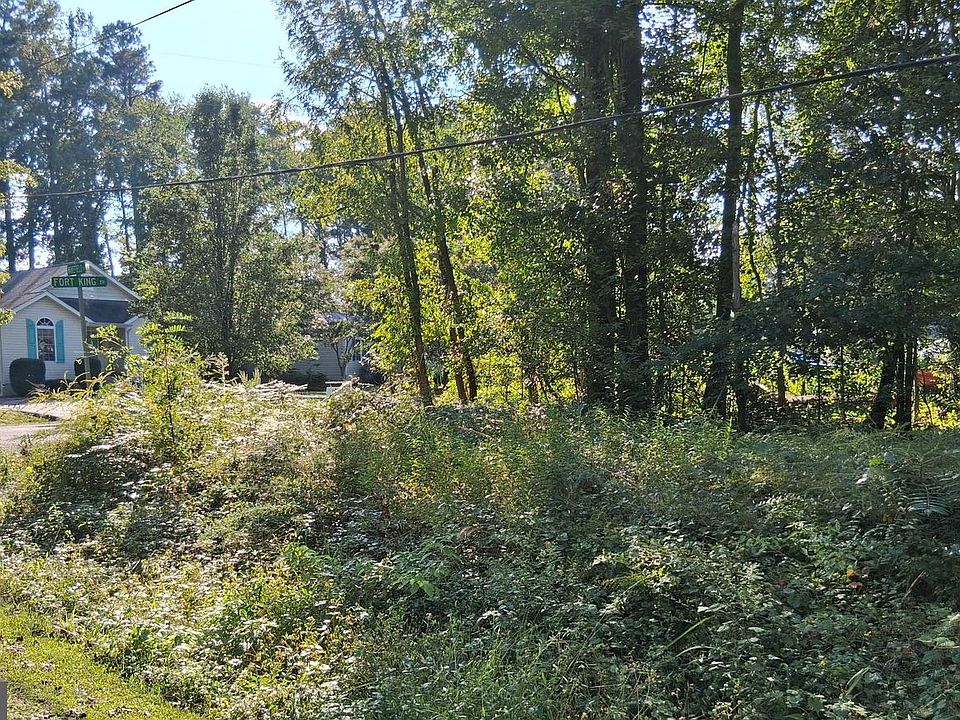 2nd image of 16 Fort King Dr
