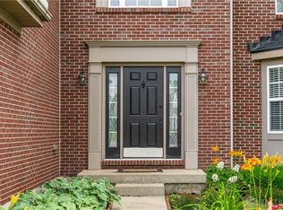 9035 Highland Cir, Springboro, OH