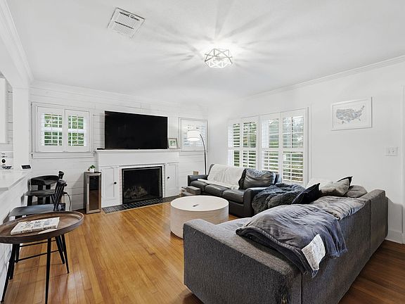 5th image of 1707 Northwood Rd
