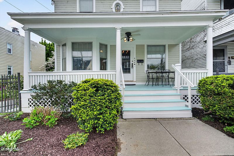 2nd image of 446 Yates Street