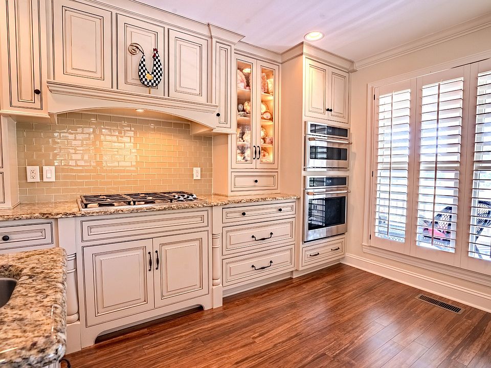 16th image of 199 Liles Ln