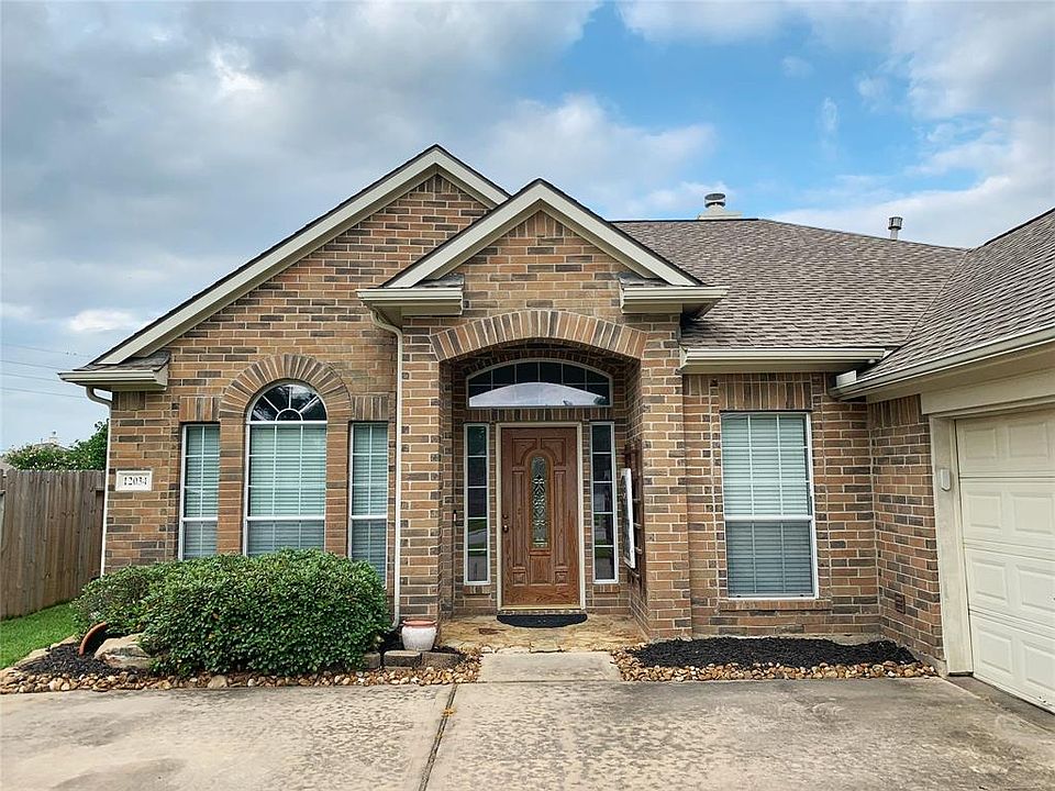 1st image of 12034 N Brenton Knoll Dr
