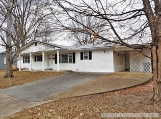 507 E Harrison St, Eldon, MO 65026