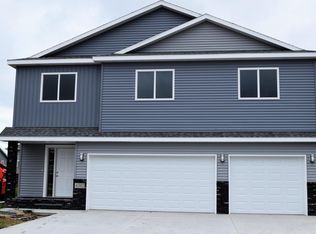 4210 16th Ave S, Moorhead, MN 56560