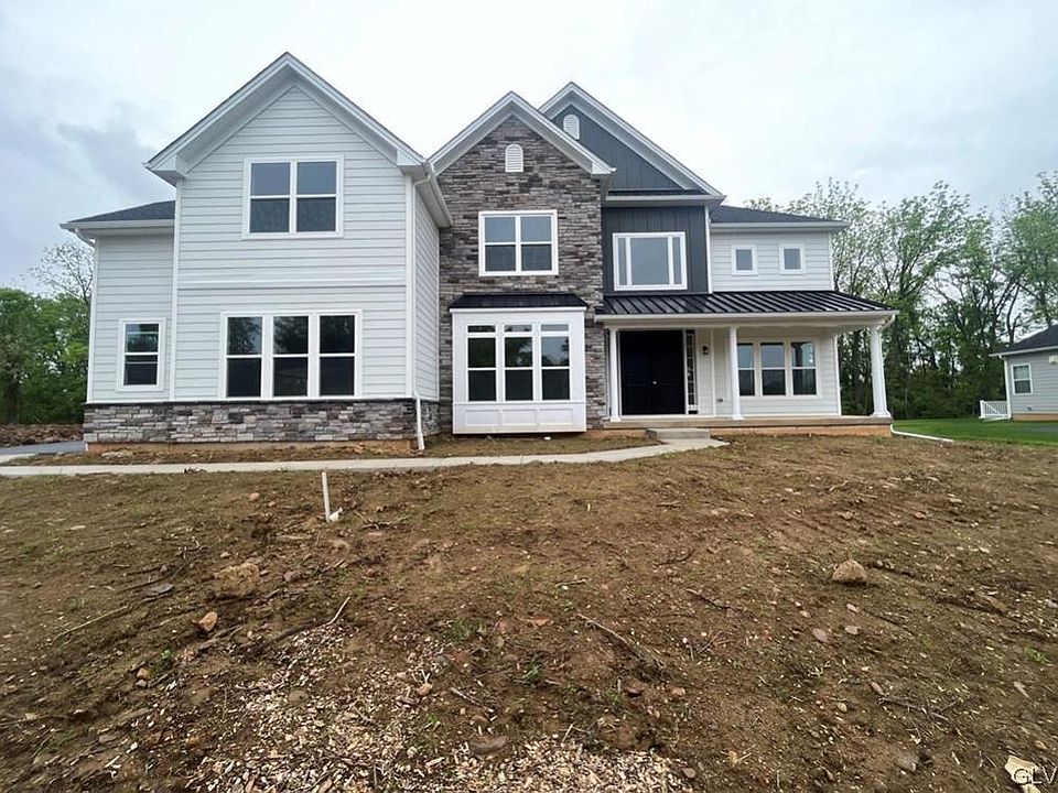 1st image of 876 Fairway Dr #25