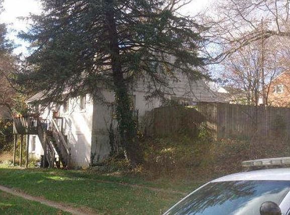 2nd image of 2 S Everhart St
