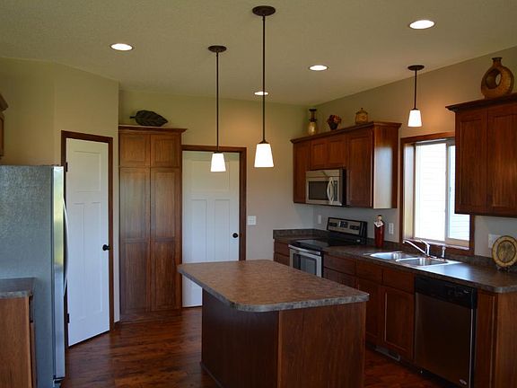 2nd image of 250 Winkler Trl NE