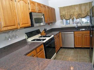 310 Tilden Commons Ln, Braintree, MA 02184