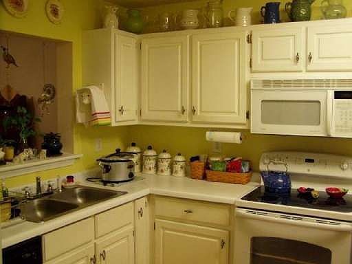 3rd image of 3924 Stillwater Dr