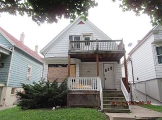 2424 W Maple St, Milwaukee, WI 53204
