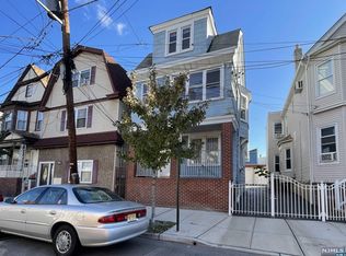207 John St, Harrison, NJ 07029
