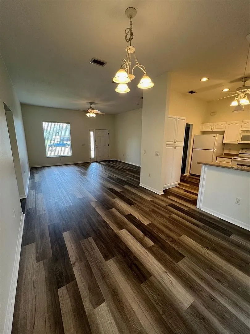 North Port home — Photo 2