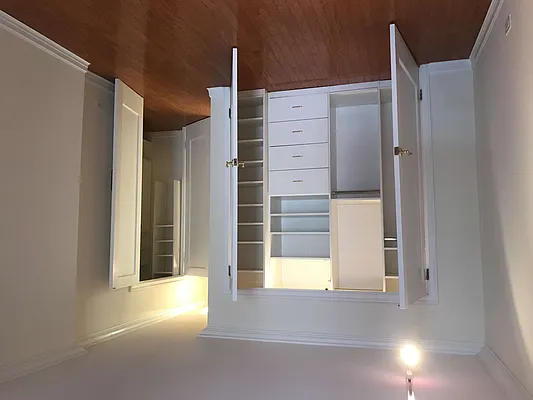 Rented by Realty Group International | media 48