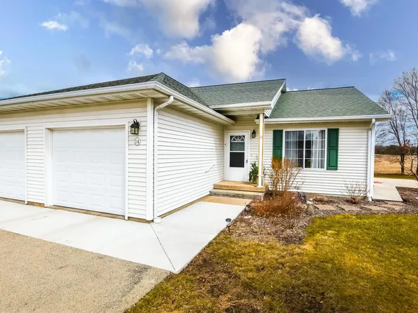 870 Patricia Court #14, Green Lake, WI 54941