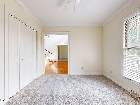 4th image of 1617 Doral Ct