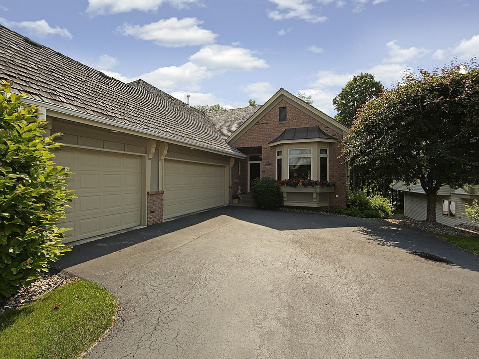 1st image of 378 Waycliffe Dr N