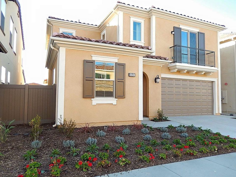 1st image of 14796 Apricot Ln