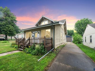 1708 W 22nd St, Sioux Falls, SD, 57105