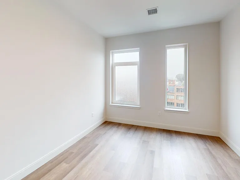 959 Dorchester Ave #409 — Photo 7