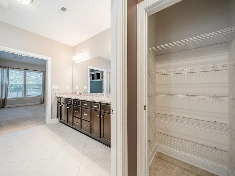 1105 Saratoga Blvd — Photo 14