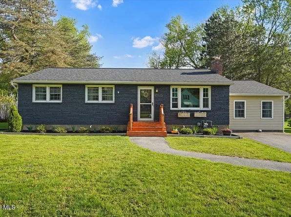 4 Wilson Drive, Glenville, NY 12302