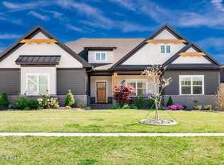 13504 Riggs Lake Ln, Louisville, KY 40299