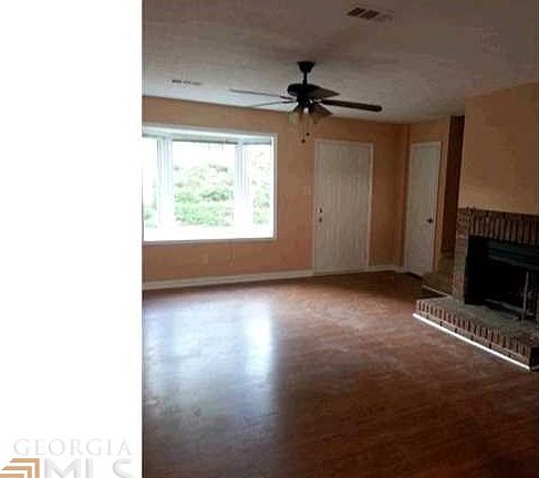 3rd image of 248 Mill Creek Pl
