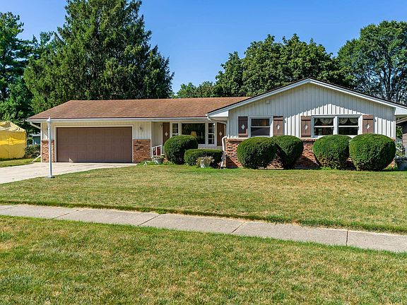 3rd image of 12104 July Dr