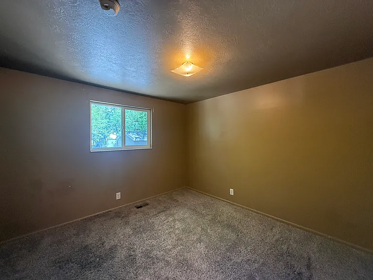 2733 S 700 E #2733 — Photo 11
