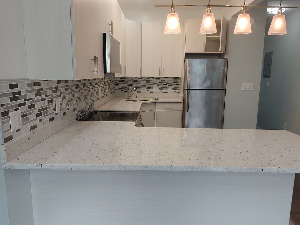 1st image of 208 Mac Donough St #1