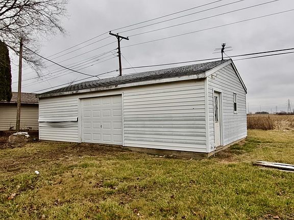 5th image of 5900 S Elmview Dr