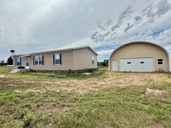 19225 Prairie Hills Rd, Belle Fourche, SD 57717