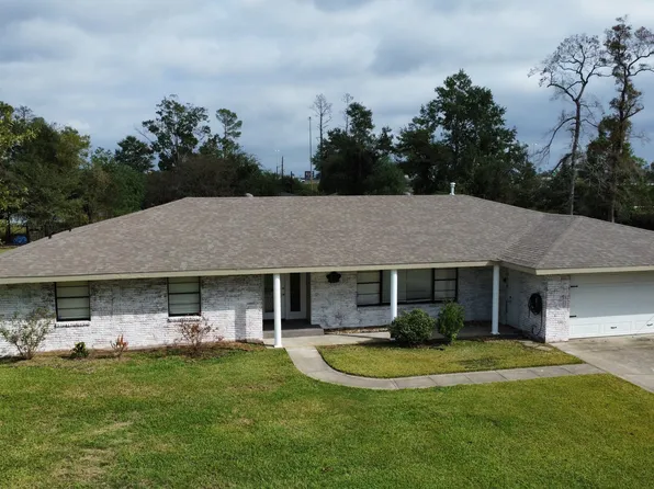 327 Quelqueshue St, Sulphur, LA 70663