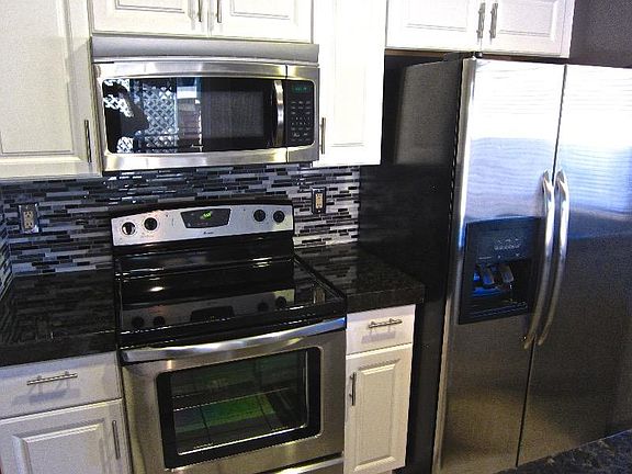 5th image of 129 W Loma Vista Dr APT 103