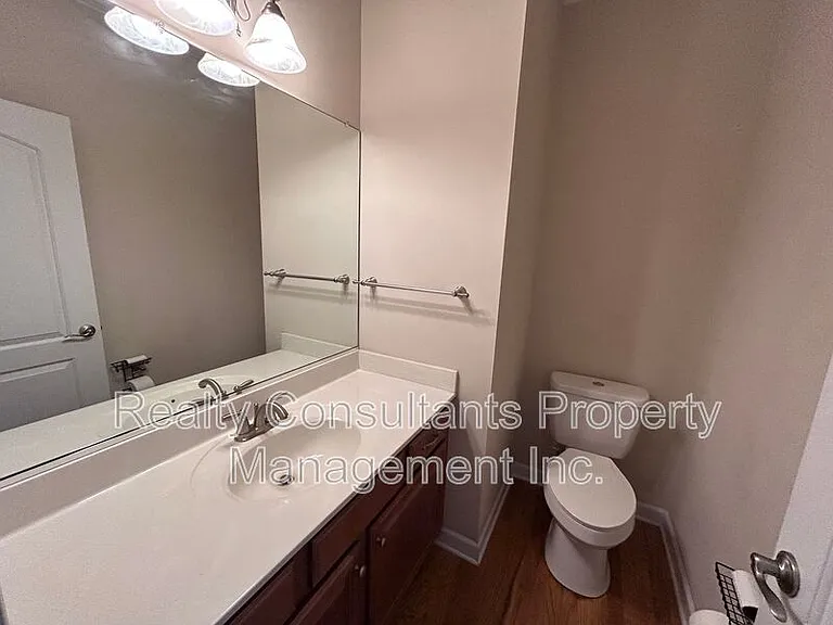 4540 Pebble Lake Dr — Photo 22