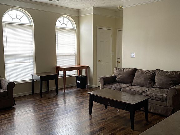 5th image of 1905 N Lincoln Ave #206-D