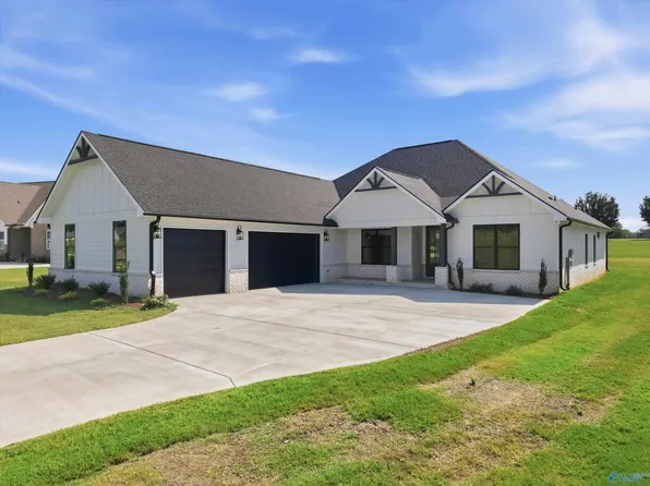 23955 Justin Brent Cir, Elkmont, AL 35620