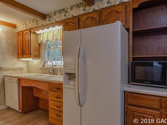 5th image of 3831 NW 11th Pl