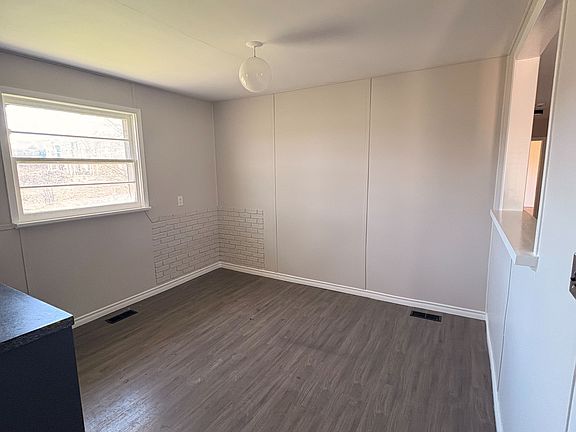 2nd image of 1585 19th Ave