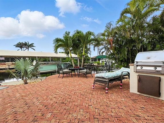 5th image of 9402 Migue Cir