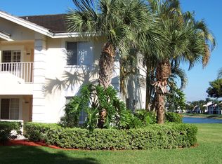 7706 Jewel Ln APT 204, Naples, FL 34109