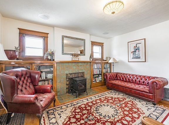 4th image of 265 E Hubbard Ave #1
