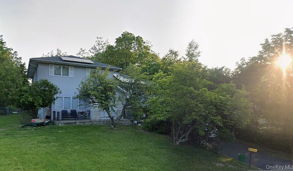 1st image of 17 Cameo Ridge Road